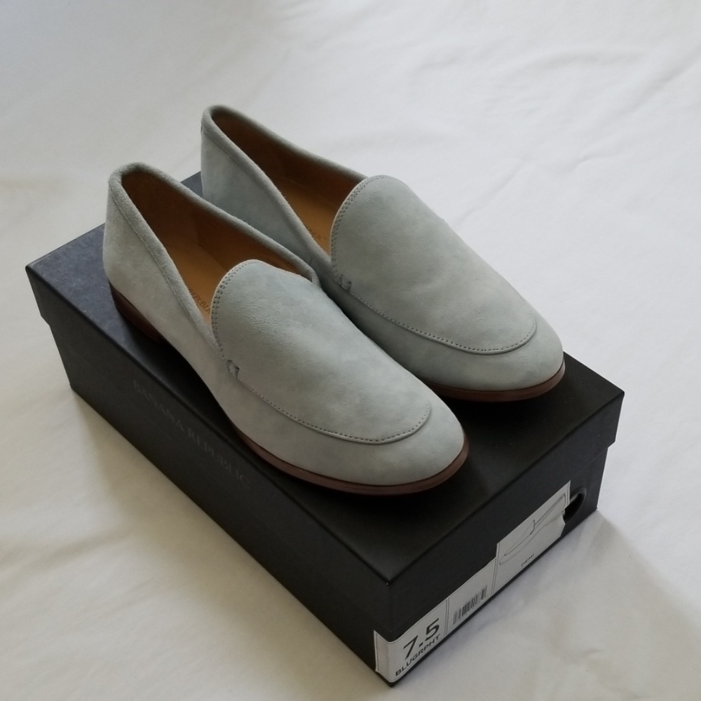NIB Banana Republic Suede Loafers, Size 7.5